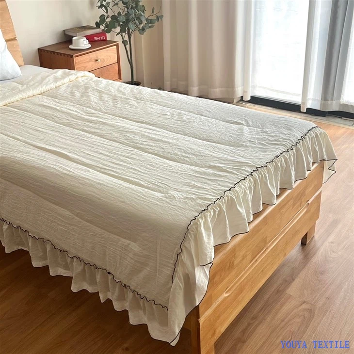 Lace Pleated Quilt